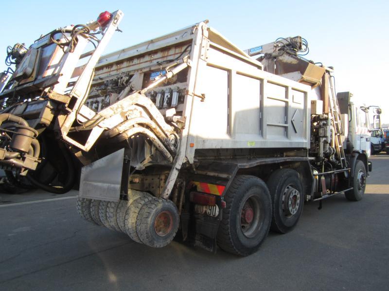 Distribuidor de asfalto Renault G 300: foto 9