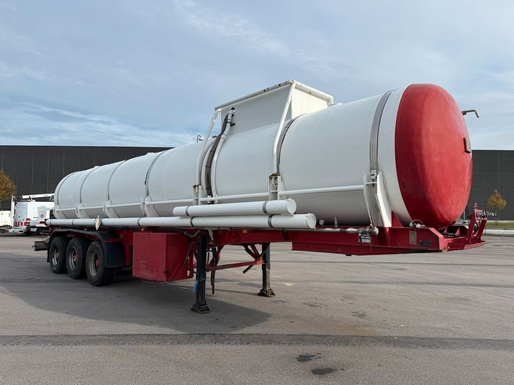 Blumhardt 3 axle 29.000 L ADR Tank trailer Blumhardt 3 axle 29.000 L ADR Tanktrailer - Semirremolque cisterna: foto 2 Blumhardt 3 axle 29.000 L ADR Tank trailer Blumhardt 3 axle 29.000 L ADR Tanktrailer - Semirremolque cisterna: foto 2