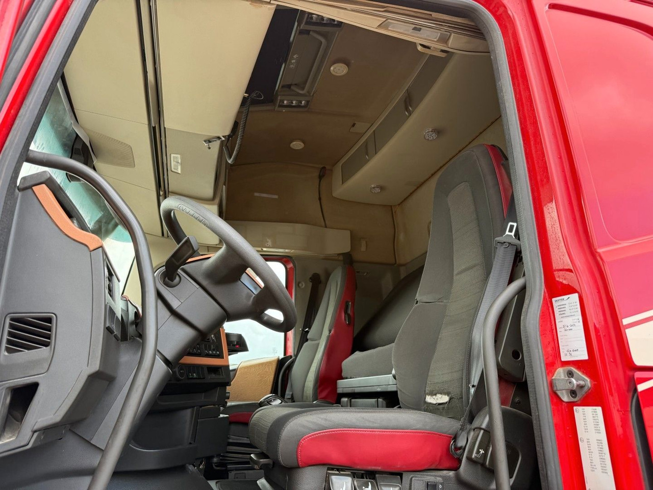 Volvo FH 460 6x2 Globetrotter Euro 6 - Cabeza tractora: foto 5 Volvo FH 460 6x2 Globetrotter Euro 6 - Cabeza tractora: foto 5