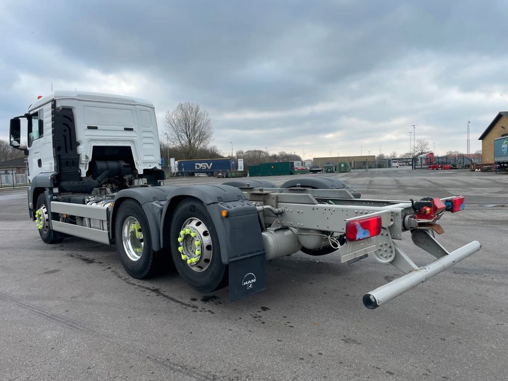 MAN TGS 26.440 6x2*4 ADR Fahrgestell Euro 6 - Camión chasis: foto 4 MAN TGS 26.440 6x2*4 ADR Fahrgestell Euro 6 - Camión chasis: foto 4