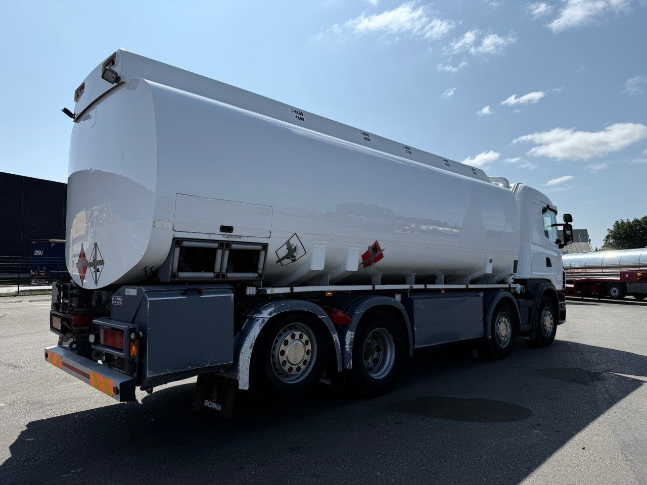 Scania G480 8x2*6 24.000 L / 5 compartments / ADR Tank - Camión cisterna: foto 3 Scania G480 8x2*6 24.000 L / 5 compartments / ADR Tank - Camión cisterna: foto 3