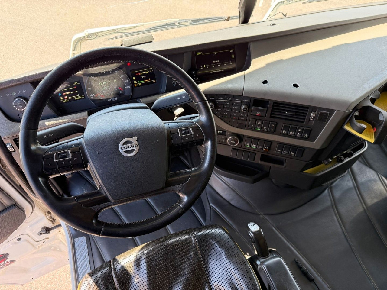 Camión grúa Volvo FH 16.550 6x2*4 / Crane HMF 3220K4 Euro 6: foto 18 Camión grúa Volvo FH 16.550 6x2*4 / Crane HMF 3220K4 Euro 6: foto 18