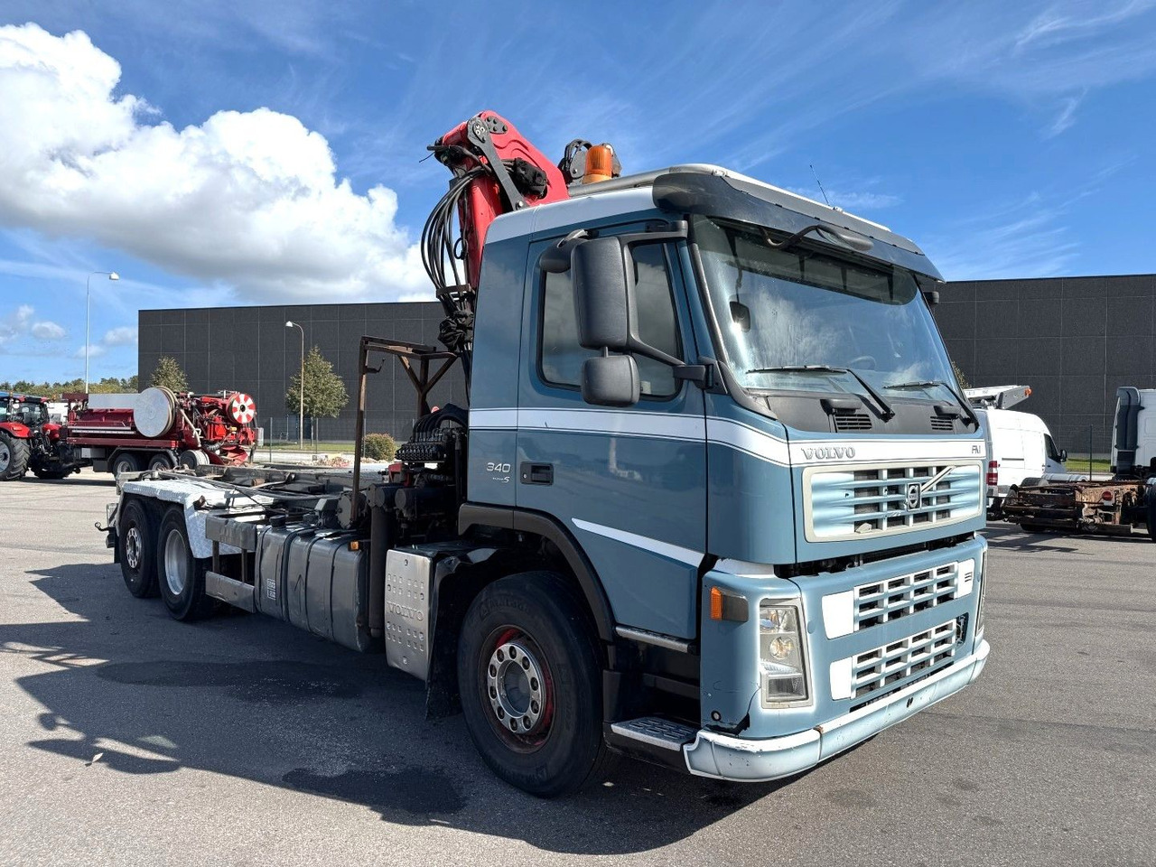 Volvo FM340 6x2*4 Kipper / Palfinger Epsilon 150Z96 - Camión grúa: foto 2 Volvo FM340 6x2*4 Kipper / Palfinger Epsilon 150Z96 - Camión grúa: foto 2