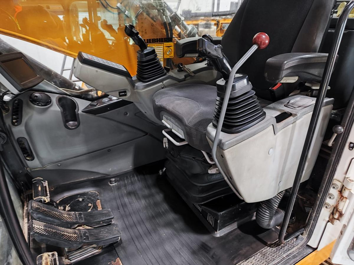 Liebherr R920 - Excavadora de cadenas: foto 5 Liebherr R920 - Excavadora de cadenas: foto 5