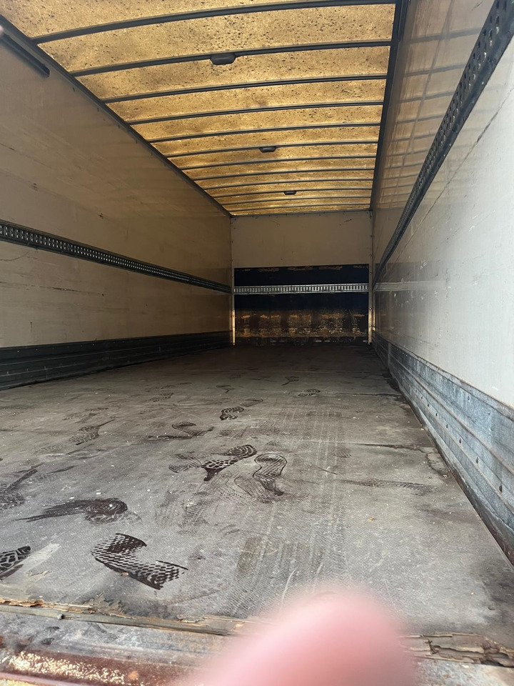 DAF LF 55.220 - Camión caja cerrada: foto 5 DAF LF 55.220 - Camión caja cerrada: foto 5