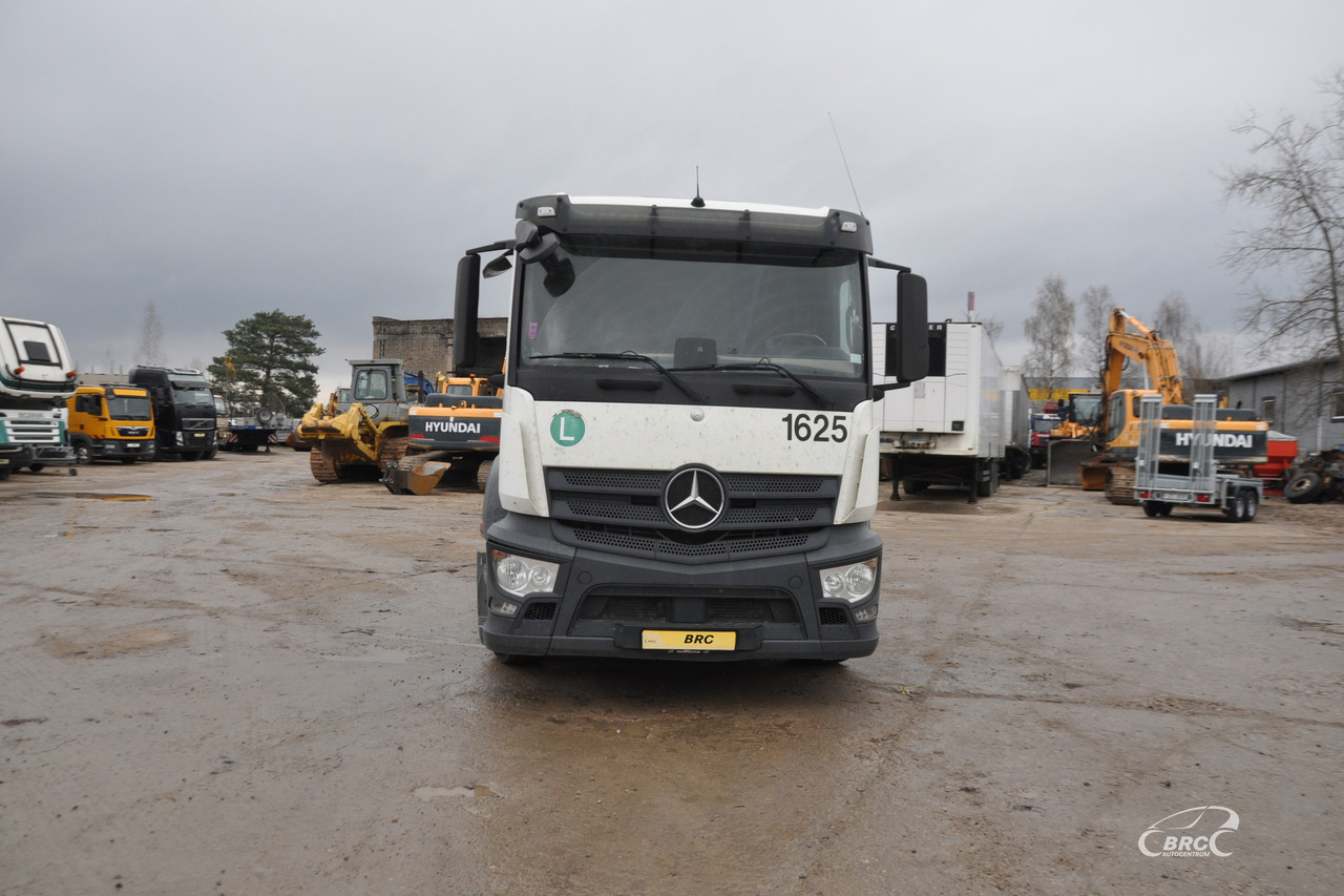 Mercedes-Benz Actros - Cabeza tractora: foto 3 Mercedes-Benz Actros - Cabeza tractora: foto 3