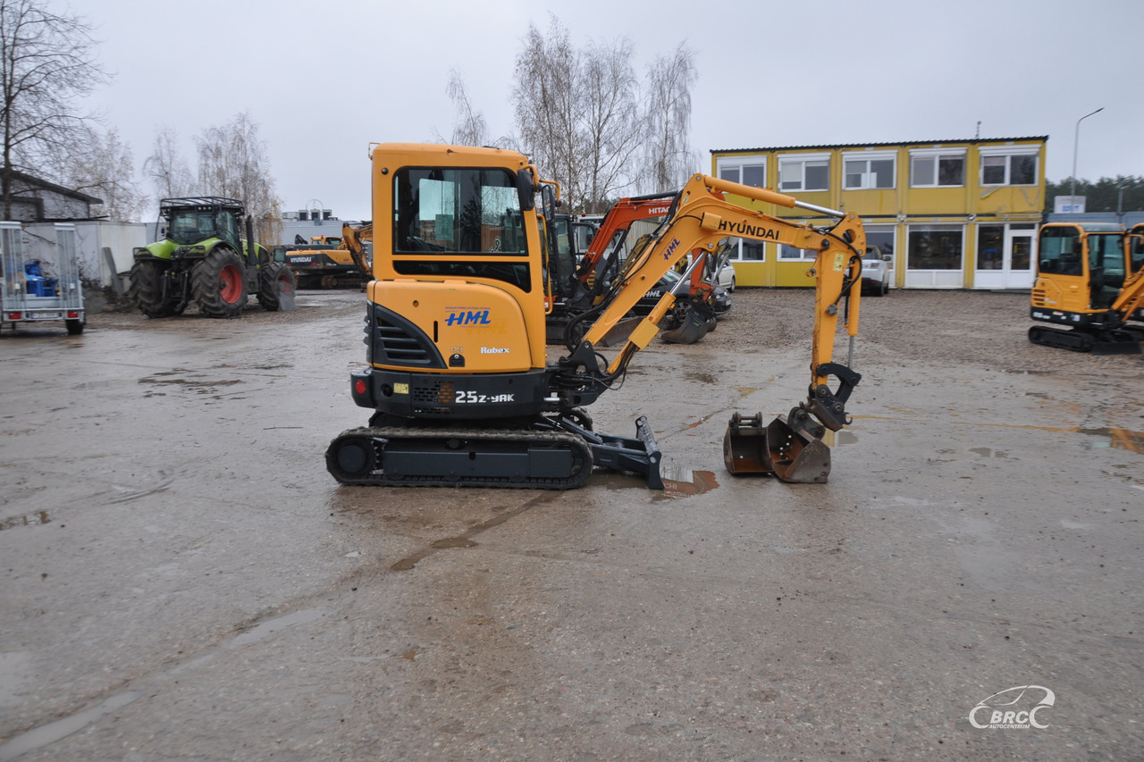 Hyundai R25Z-9AK - Miniexcavadora: foto 3 Hyundai R25Z-9AK - Miniexcavadora: foto 3