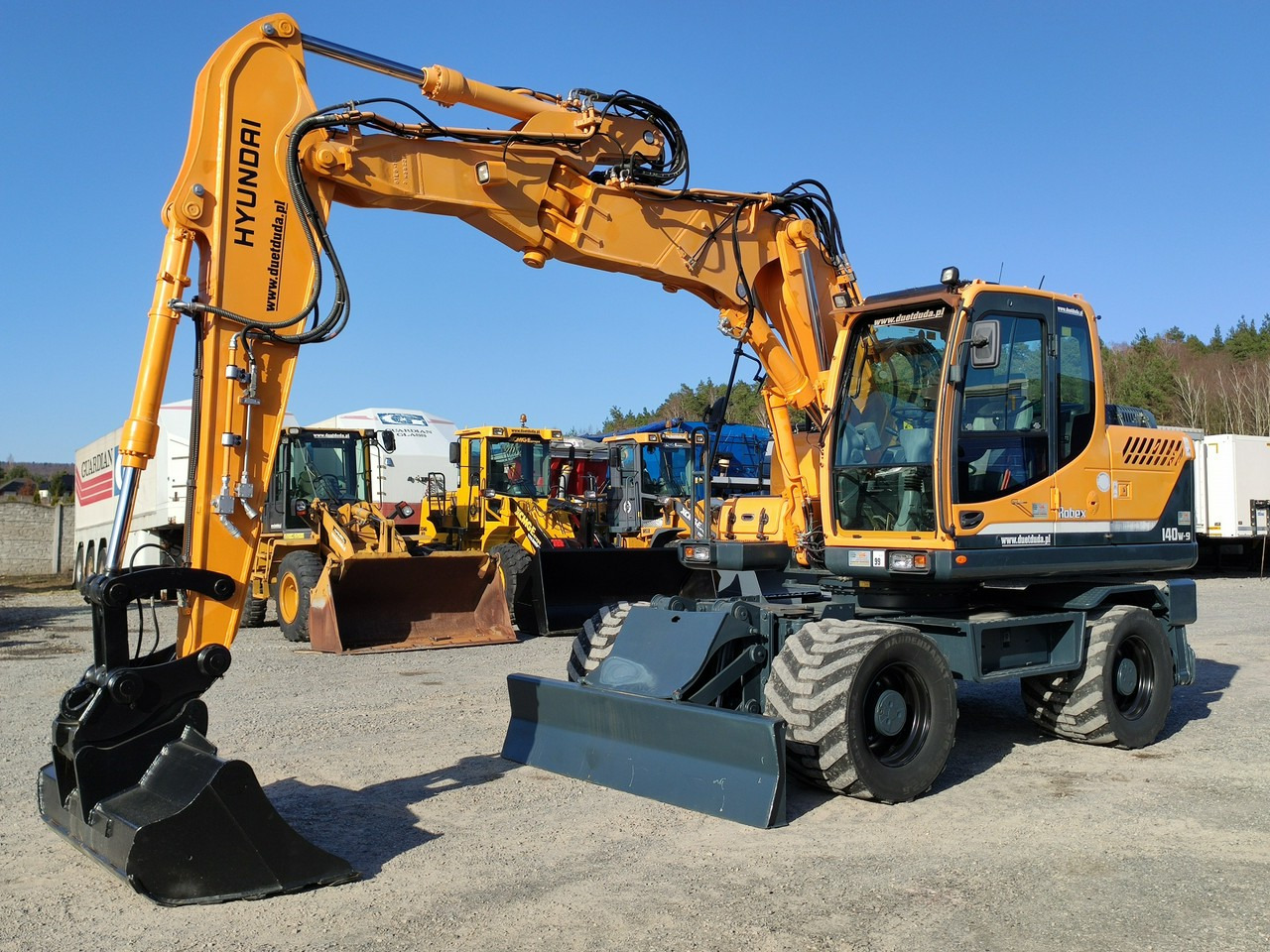 Hyundai 140W-9 Łyżka Skarpowa+Szybko Złącze !!! STAN Bardzo Dobry !!! - Excavadora de ruedas: foto 1 Hyundai 140W-9 Łyżka Skarpowa+Szybko Złącze !!! STAN Bardzo Dobry !!! - Excavadora de ruedas: foto 1