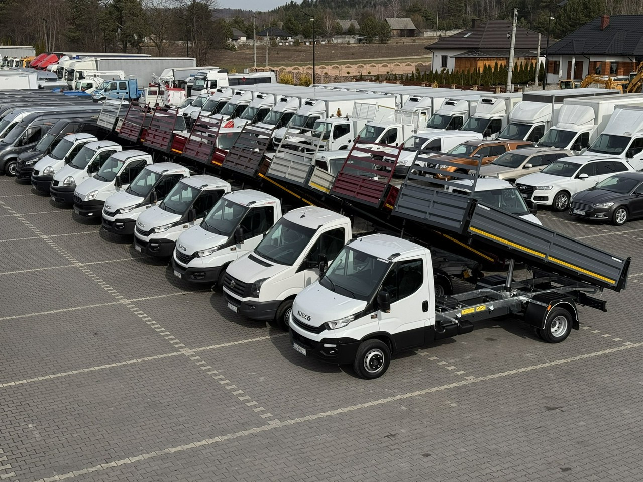 Iveco Daily 35C16 V - Furgoneta basculante: foto 5 Iveco Daily 35C16 V - Furgoneta basculante: foto 5