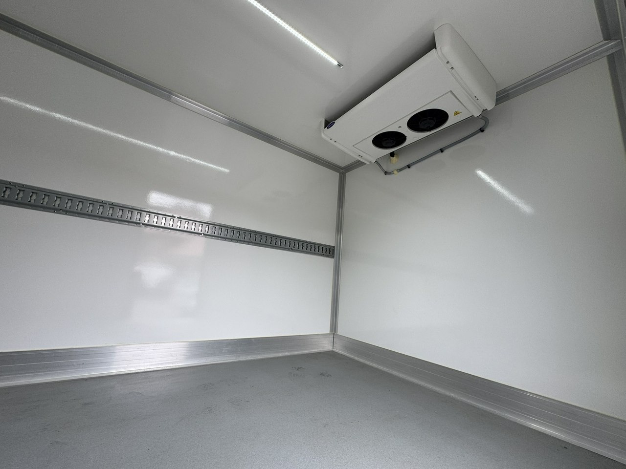 Furgoneta frigorifica Iveco Daily 35S16 V: foto 17