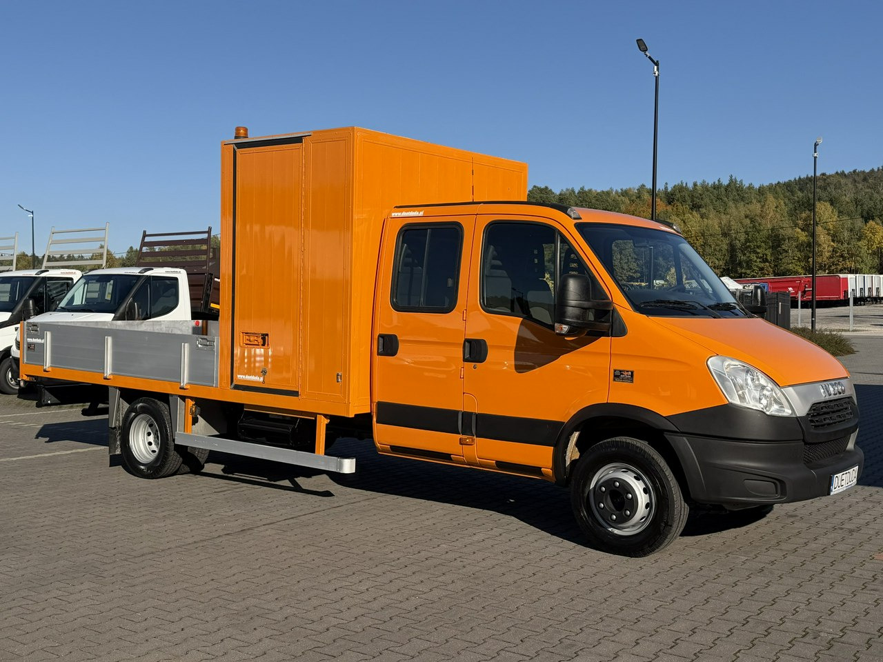 Iveco Daily 70C18 V H - Furgoneta caja abierta, Furgoneta combi: foto 1 Iveco Daily 70C18 V H - Furgoneta caja abierta, Furgoneta combi: foto 1