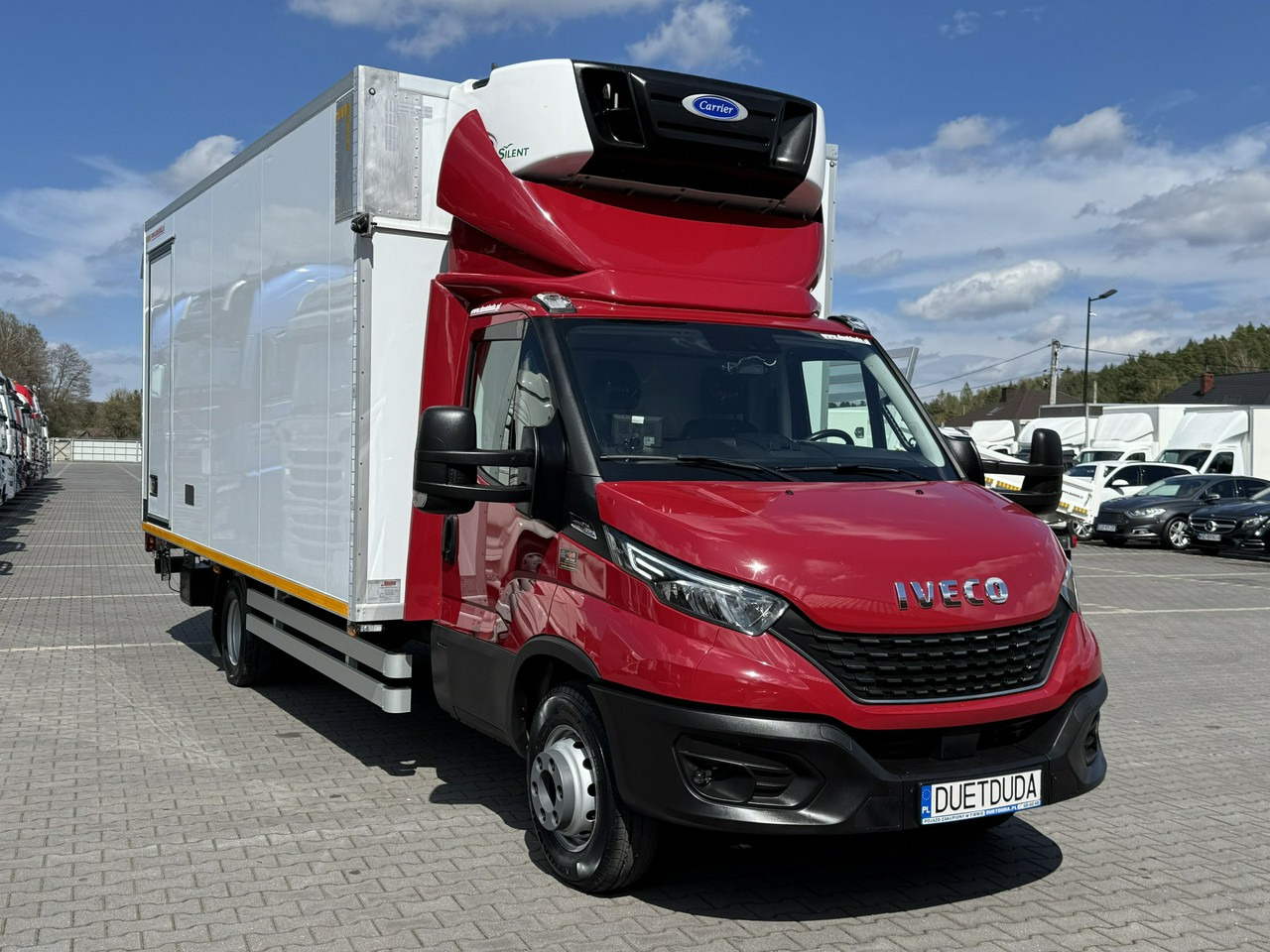 Iveco Daily 72C21 Mroźnia HI-MATIC Ściana Grodziowa Multitemperatura - Furgoneta frigorifica: foto 4 Iveco Daily 72C21 Mroźnia HI-MATIC Ściana Grodziowa Multitemperatura - Furgoneta frigorifica: foto 4