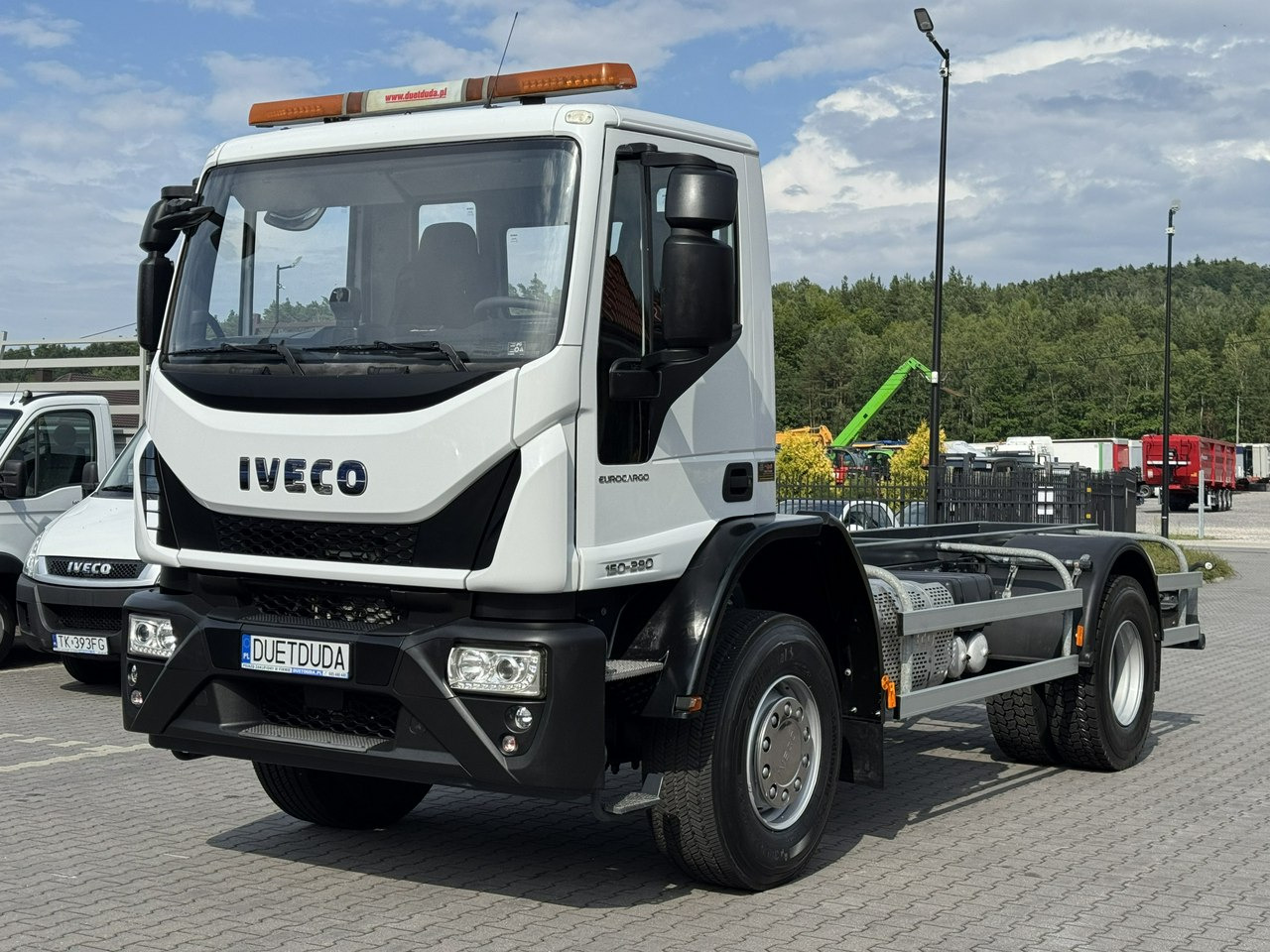 Iveco Eurocargo 150-280 Rama 550cm Napęd 4x4 Reduktor + Blokady - Camión chasis: foto 3 Iveco Eurocargo 150-280 Rama 550cm Napęd 4x4 Reduktor + Blokady - Camión chasis: foto 3