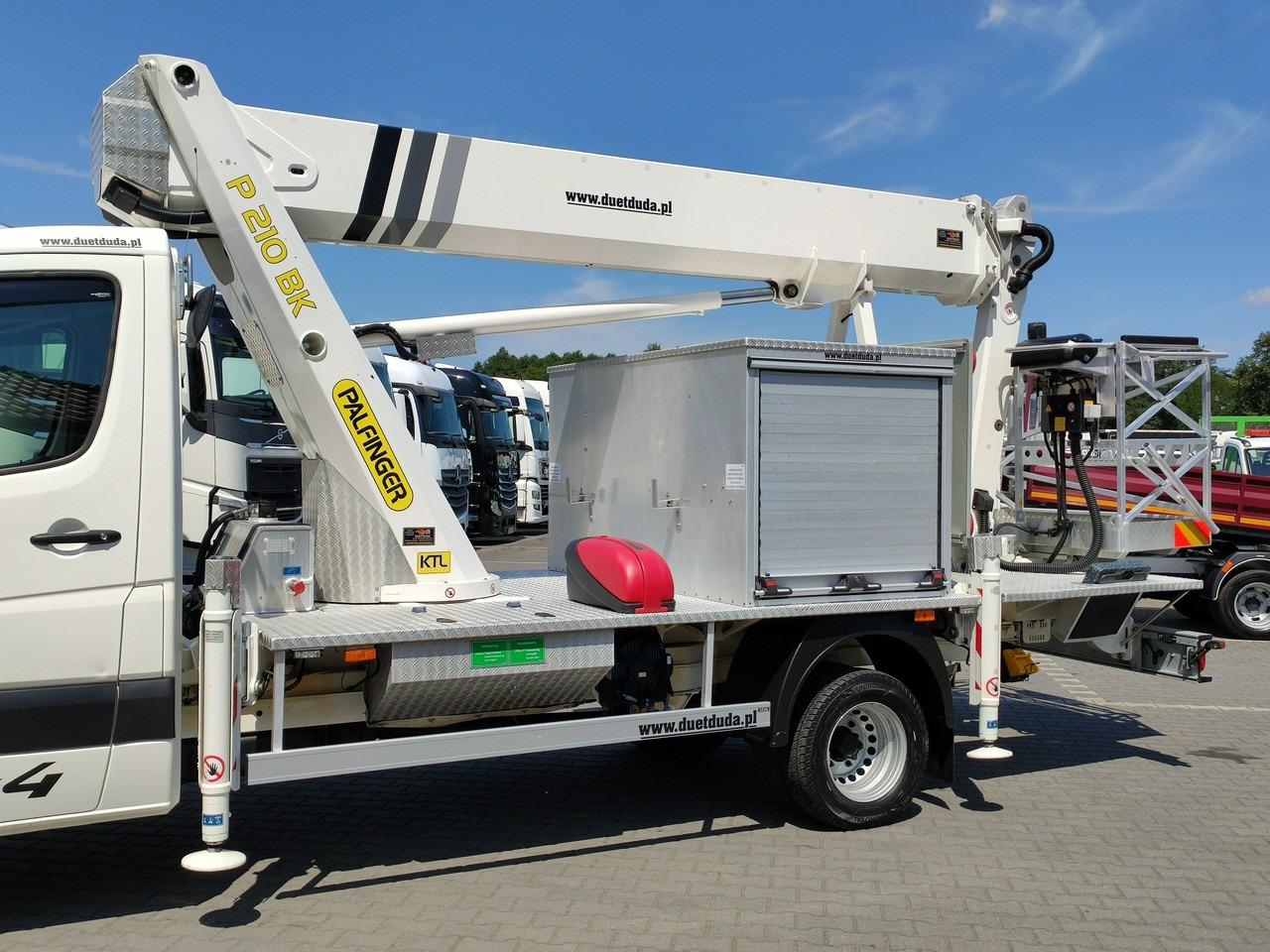 Leasing de Iveco Volkswagen Crafter 4x4 Zwyżka 21m Palfinger P210BK JIP-Ogon udt Iveco Volkswagen Crafter 4x4 Zwyżka 21m Palfinger P210BK JIP-Ogon udt: foto 10