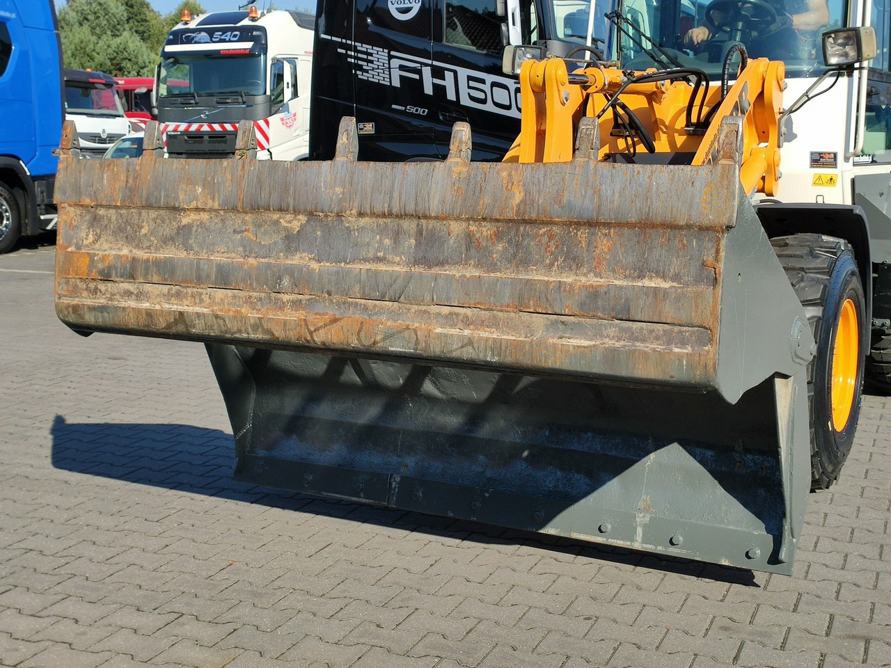 Liebherr L 506 STEREO Szybkozłącze / Łyżka Krokodyl + Widły Waga 6300kg - Cargadora articulada: foto 4 Liebherr L 506 STEREO Szybkozłącze / Łyżka Krokodyl + Widły Waga 6300kg - Cargadora articulada: foto 4