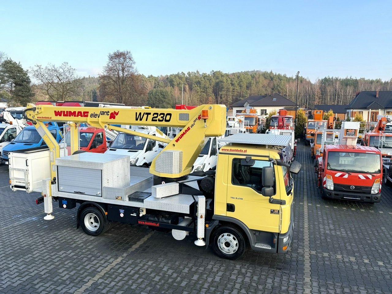 MAN TGL 8.210 Zwyżka WUMAG WT 230 23m w bok 18m podnośnik - Camión con plataforma elevadora: foto 1 MAN TGL 8.210 Zwyżka WUMAG WT 230 23m w bok 18m podnośnik - Camión con plataforma elevadora: foto 1