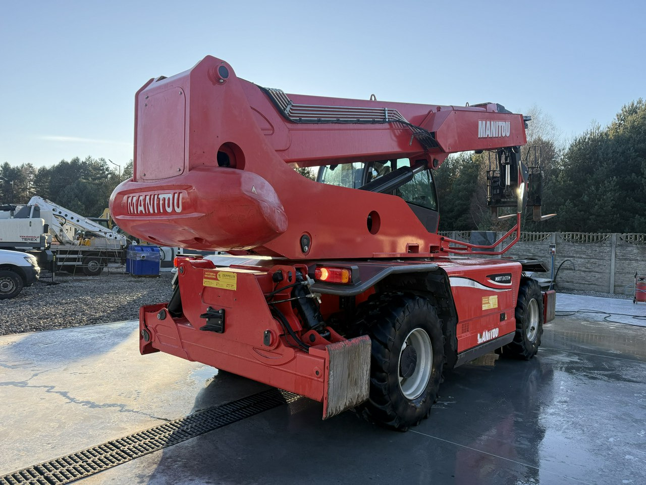 Manitou MRT 2470 + PRIVILEGE ST4 S1 ROTO Ładowarka Teleskopowa - Manipulador telescópico: foto 4 Manitou MRT 2470 + PRIVILEGE ST4 S1 ROTO Ładowarka Teleskopowa - Manipulador telescópico: foto 4