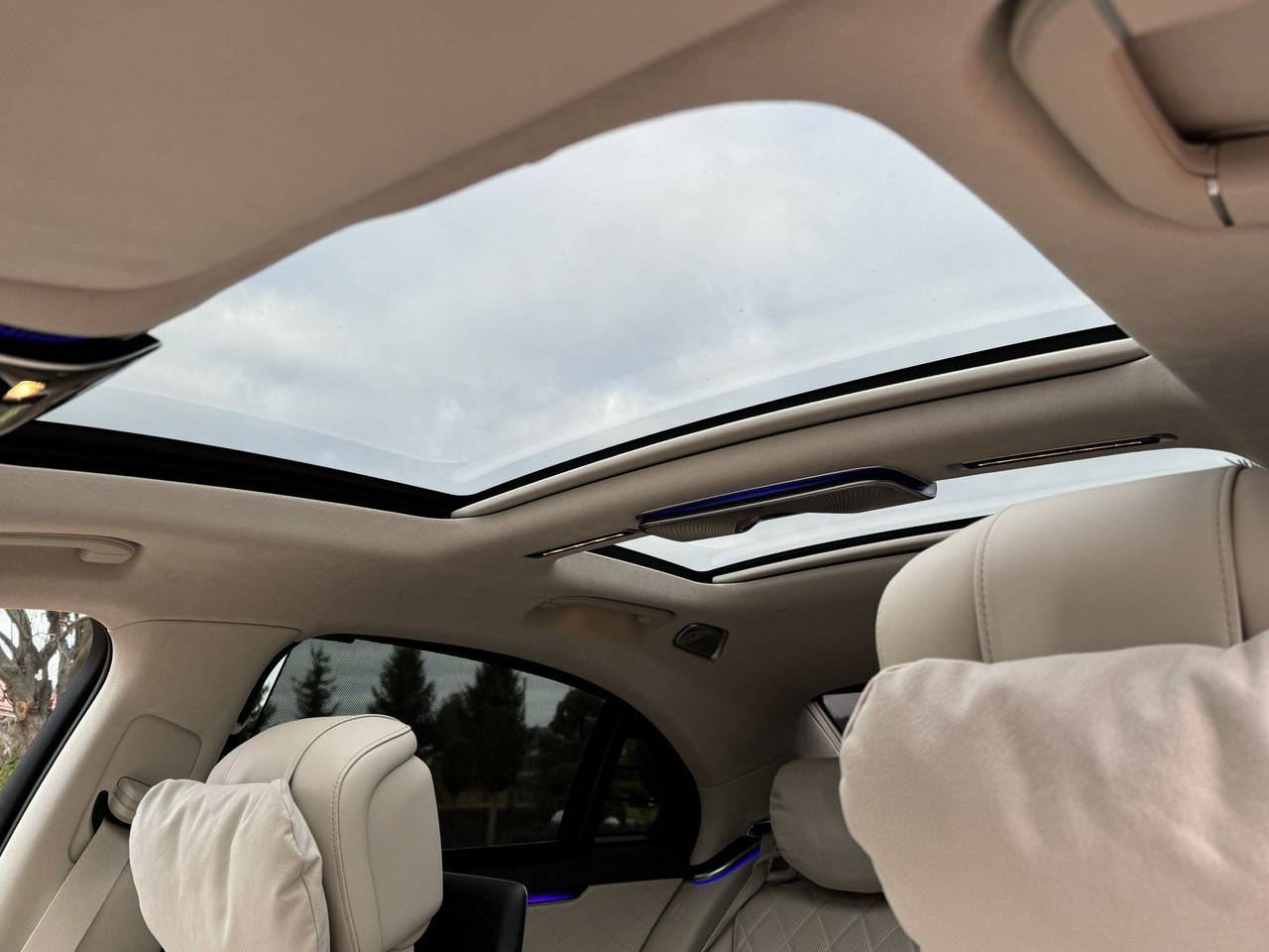Sedan Mercedes S 450: foto 43