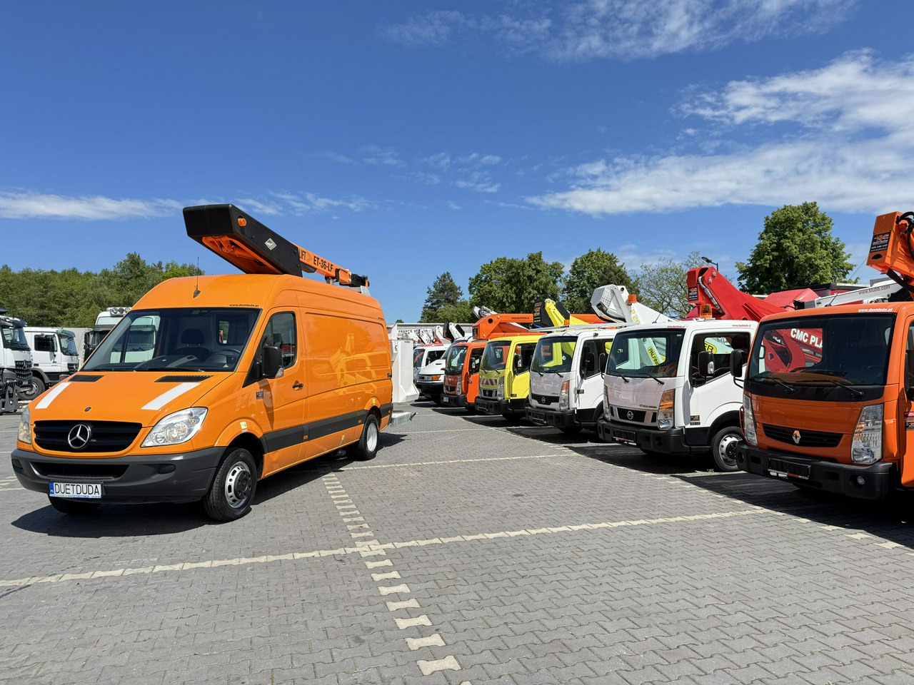 Mercedes Sprinter Zwyżka Podnośnik Koszowy VERSALIFT KLUBB ET-36-LF UDT - Camión con plataforma elevadora: foto 2 Mercedes Sprinter Zwyżka Podnośnik Koszowy VERSALIFT KLUBB ET-36-LF UDT - Camión con plataforma elevadora: foto 2