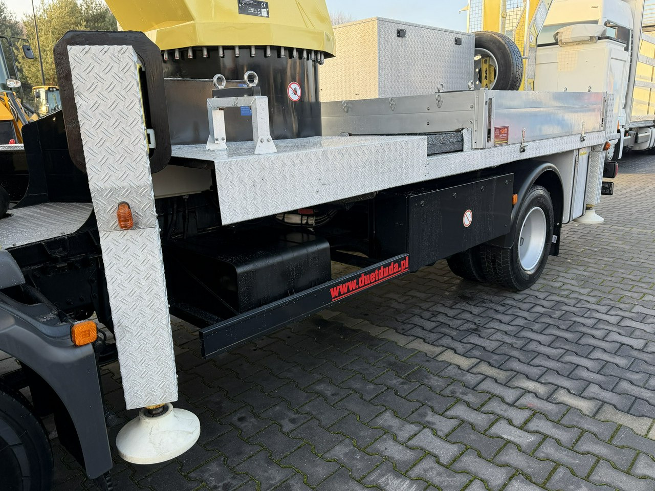 MAN TGL 8.210 Zwyżka WUMAG WT 230 23m w bok 18m podnośnik - Otros maquinaria: foto 5 MAN TGL 8.210 Zwyżka WUMAG WT 230 23m w bok 18m podnośnik - Otros maquinaria: foto 5