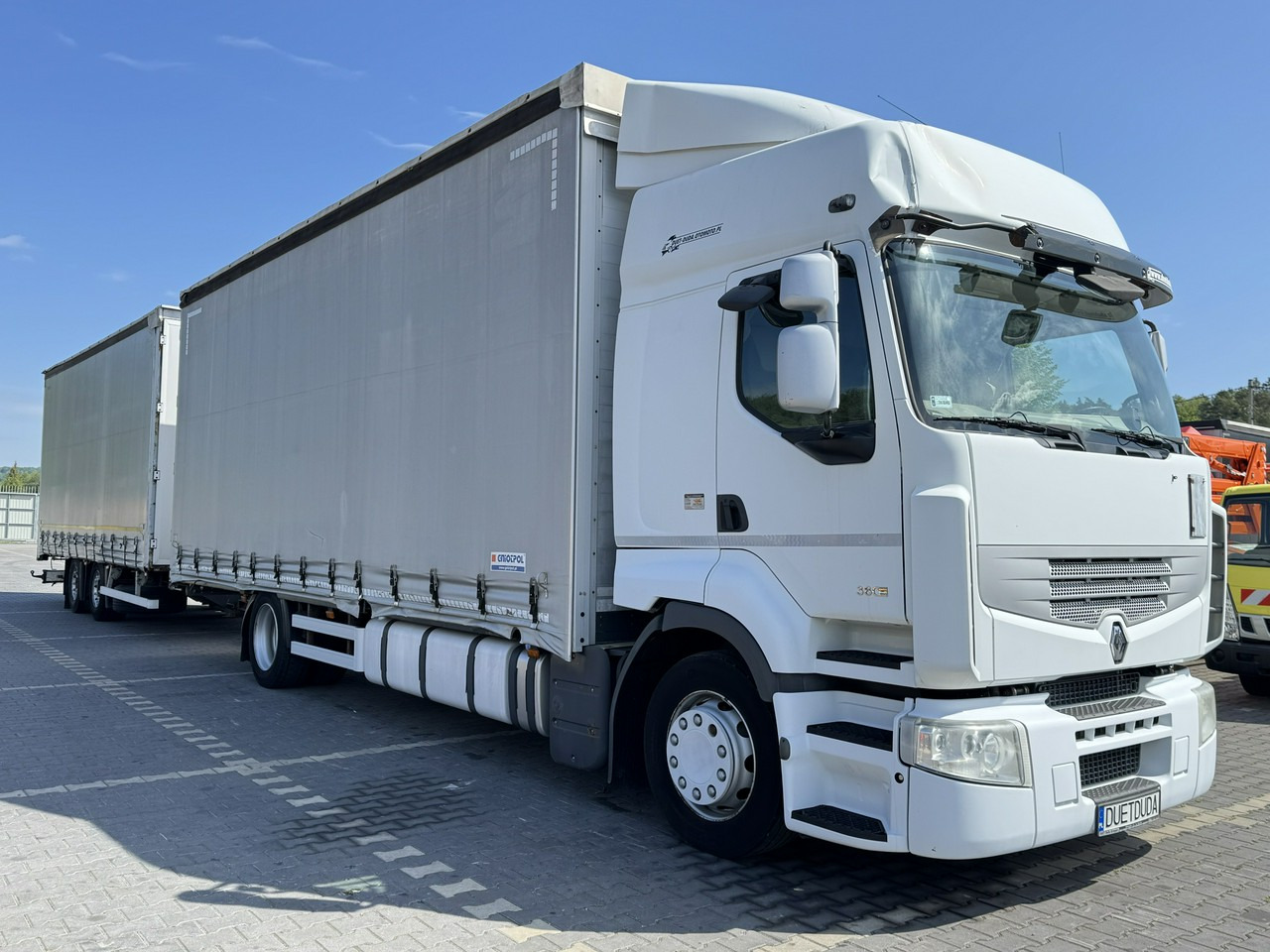 Renault Premium 380 DXi Euro 5 Firana 19 Palet Dach Zsuwany 18ton DMC - Camión lona: foto 2 Renault Premium 380 DXi Euro 5 Firana 19 Palet Dach Zsuwany 18ton DMC - Camión lona: foto 2