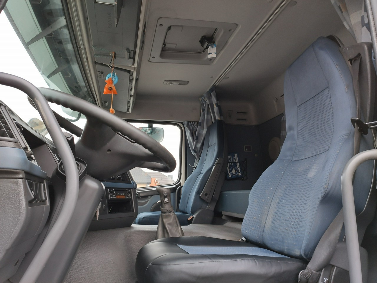 Camión caja abierta, Camión grúa Volvo FM 440 6x4 HDS FASSI F170 Składany w Literę Z: foto 37