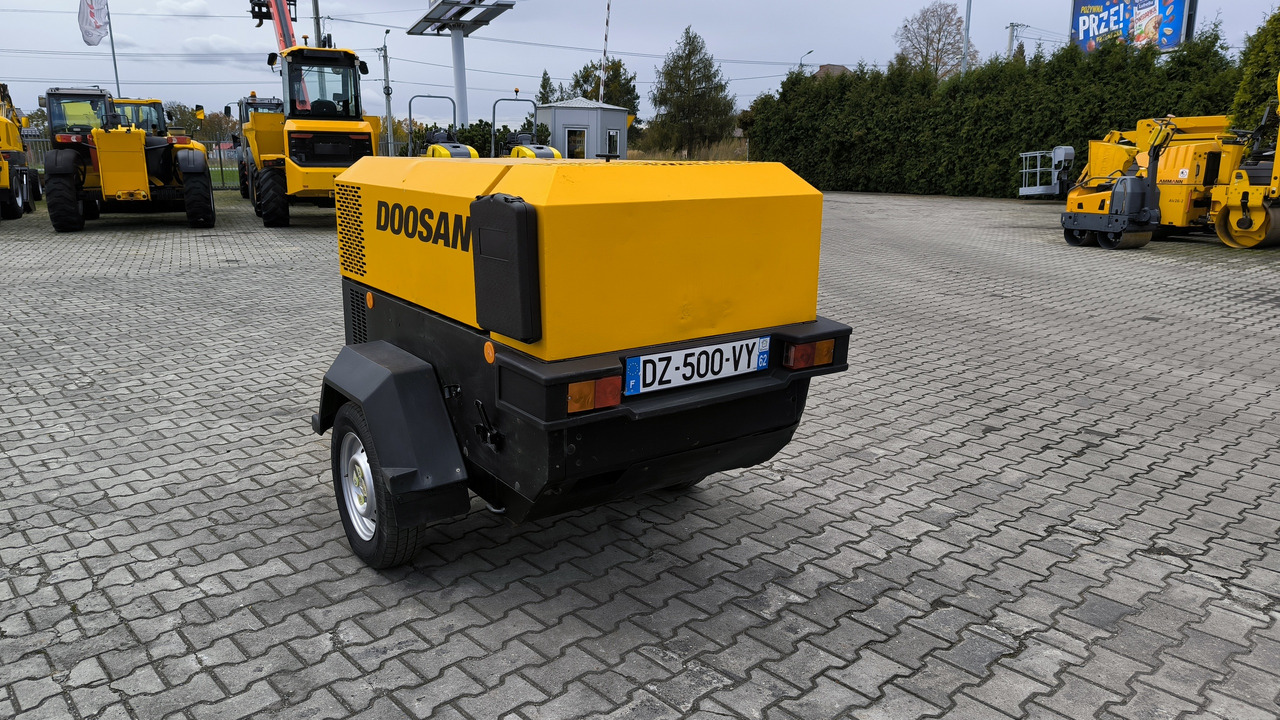 DOOSAN 741 - Compresor de aire: foto 5 DOOSAN 741 - Compresor de aire: foto 5