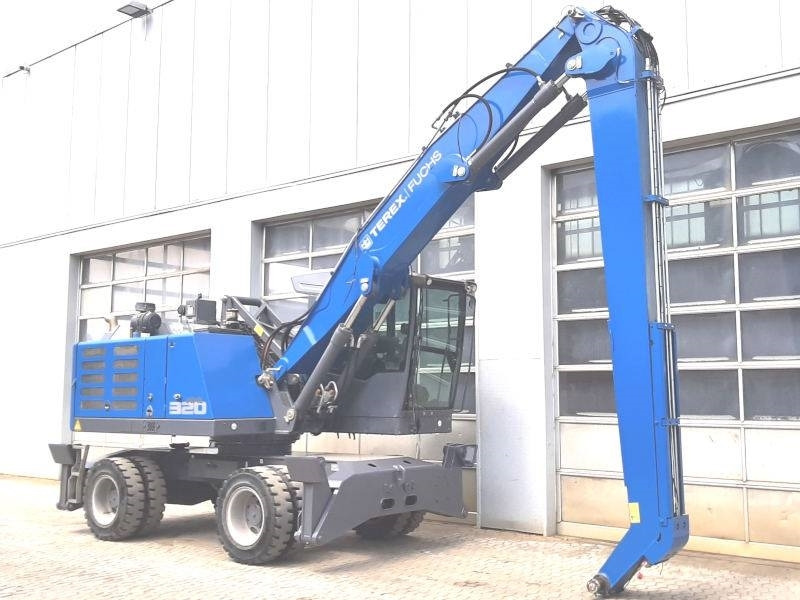 Fuchs MHL 320 F - Manipulador de materiales: foto 4 Fuchs MHL 320 F - Manipulador de materiales: foto 4