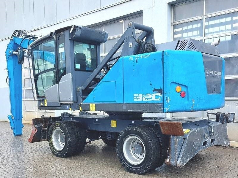 Fuchs MHL 320 F - Manipulador de materiales: foto 3 Fuchs MHL 320 F - Manipulador de materiales: foto 3