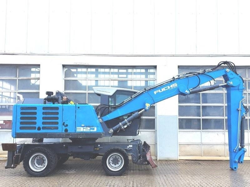 Fuchs MHL 320 F - Manipulador de materiales: foto 5 Fuchs MHL 320 F - Manipulador de materiales: foto 5