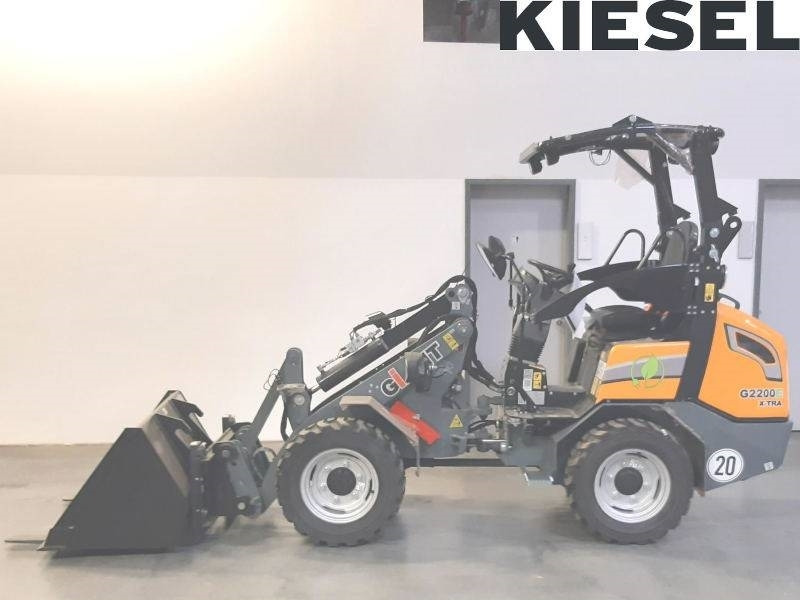 Giant G 2200 E X-Tra Elektro / electric - Minicargadora: foto 1 Giant G 2200 E X-Tra Elektro / electric - Minicargadora: foto 1