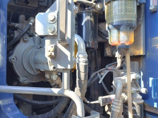 Excavadora de cadenas Hitachi ZX 135 US-7: foto 9