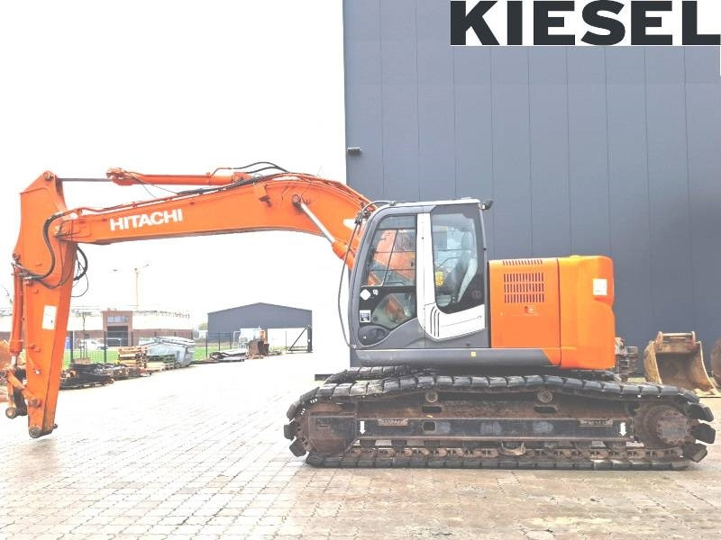 Hitachi ZX 225 USLC-3 - Excavadora de cadenas: foto 1 Hitachi ZX 225 USLC-3 - Excavadora de cadenas: foto 1