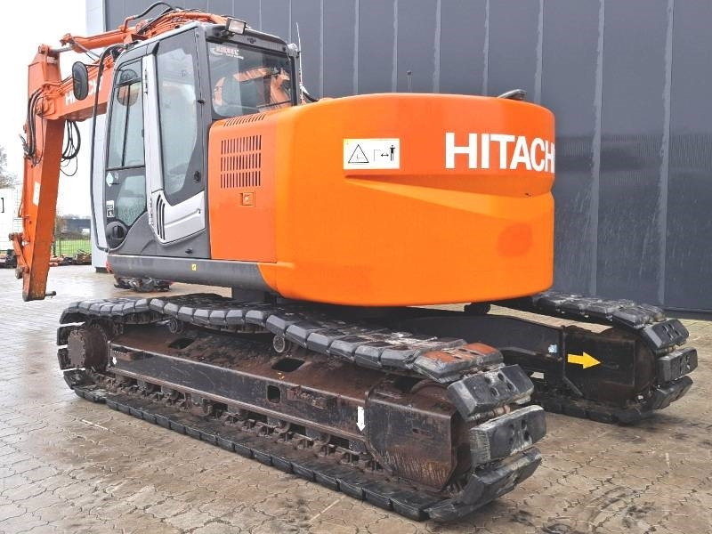 Hitachi ZX 225 USLC-3 - Excavadora de cadenas: foto 3 Hitachi ZX 225 USLC-3 - Excavadora de cadenas: foto 3