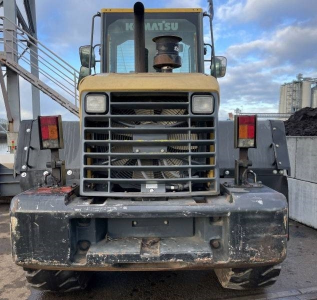 Komatsu WA 200 PT-5 - Cargadora de ruedas: foto 3 Komatsu WA 200 PT-5 - Cargadora de ruedas: foto 3