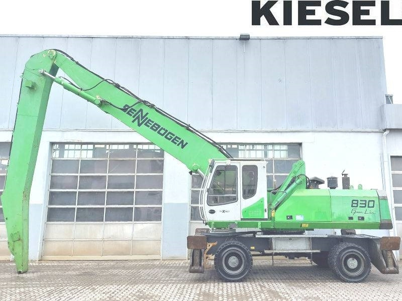Sennebogen 830 - Manipulador de materiales: foto 1 Sennebogen 830 - Manipulador de materiales: foto 1