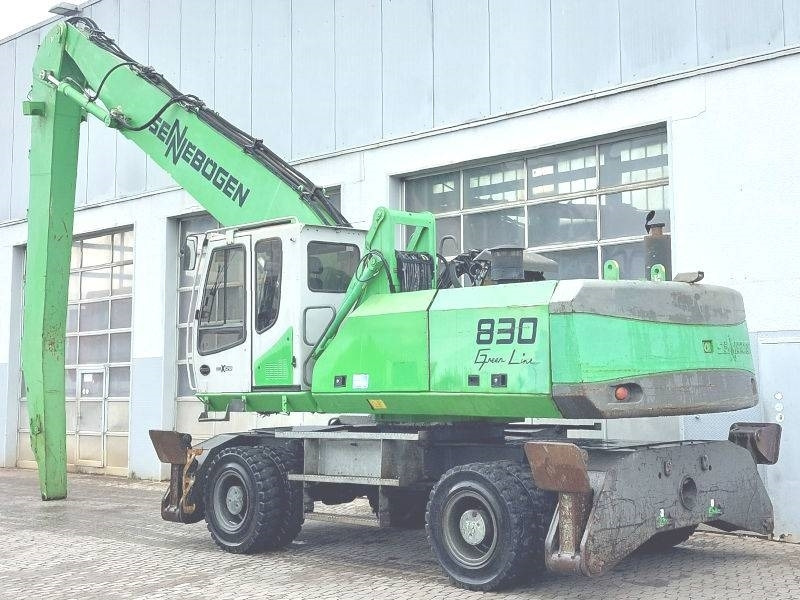 Sennebogen 830 - Manipulador de materiales: foto 3 Sennebogen 830 - Manipulador de materiales: foto 3