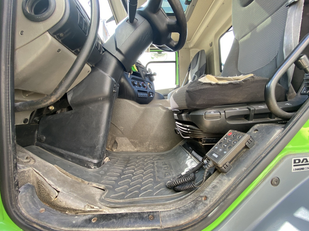 Camión portacontenedor de cadenas DAF CF 85.360: foto 13 Camión portacontenedor de cadenas DAF CF 85.360: foto 13