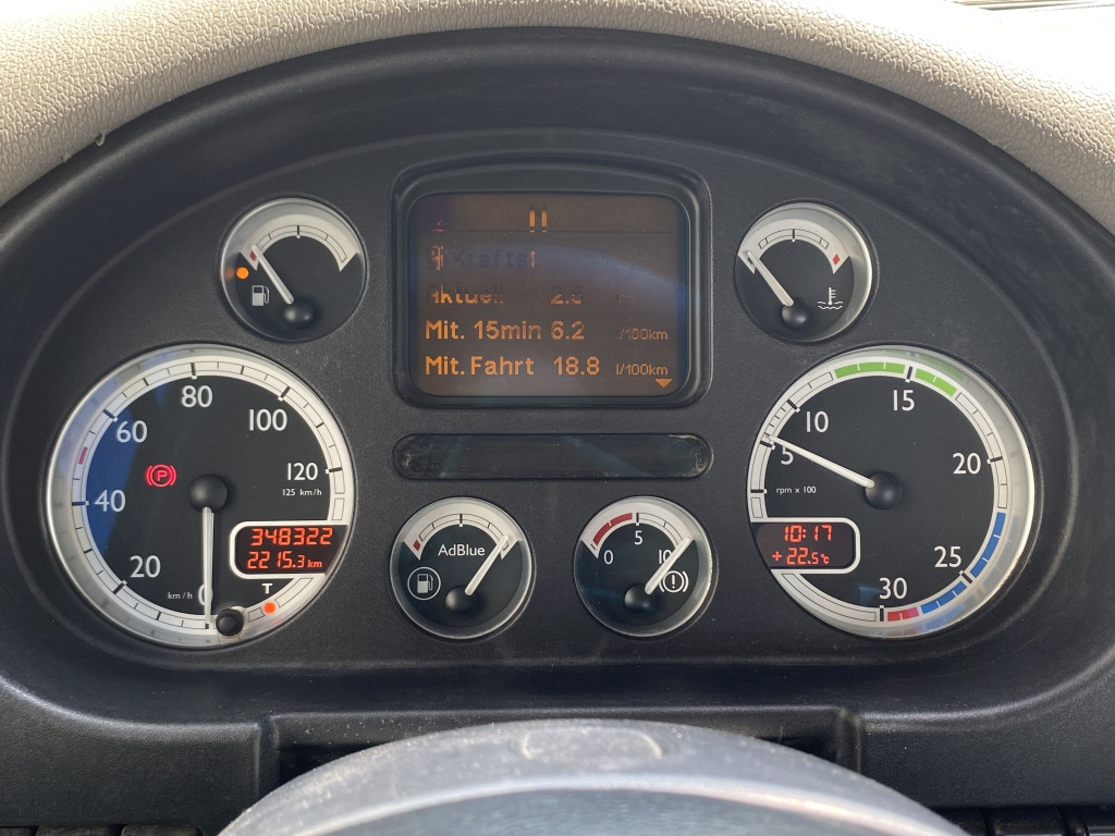 Camión portacontenedor de cadenas DAF CF 85.360: foto 18 Camión portacontenedor de cadenas DAF CF 85.360: foto 18