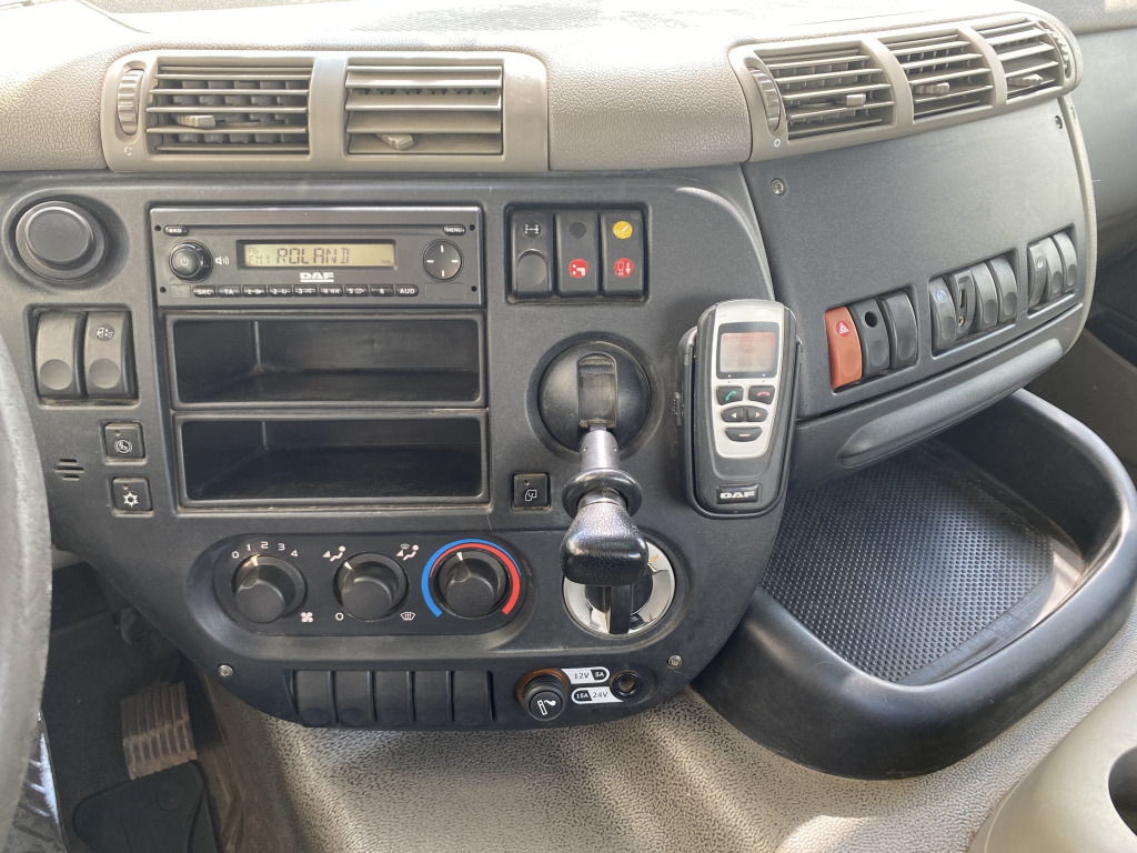 Camión portacontenedor de cadenas DAF CF 85.360: foto 20 Camión portacontenedor de cadenas DAF CF 85.360: foto 20