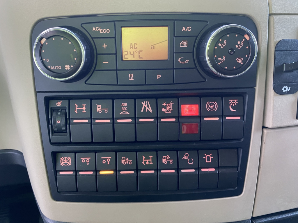 Leasing de MAN TGX 26.500 6x2-4 LL / HMF 2110 L-MC Kran MAN TGX 26.500 6x2-4 LL / HMF 2110 L-MC Kran: foto 18 Leasing de MAN TGX 26.500 6x2-4 LL / HMF 2110 L-MC Kran MAN TGX 26.500 6x2-4 LL / HMF 2110 L-MC Kran: foto 18