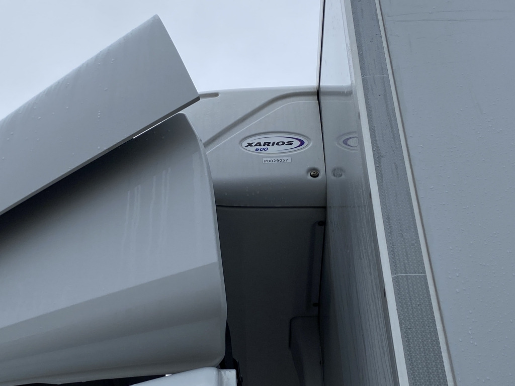 Mercedes-Benz 1523 L Atego / Dhollandia LBW - Camión frigorífico: foto 2 Mercedes-Benz 1523 L Atego / Dhollandia LBW - Camión frigorífico: foto 2