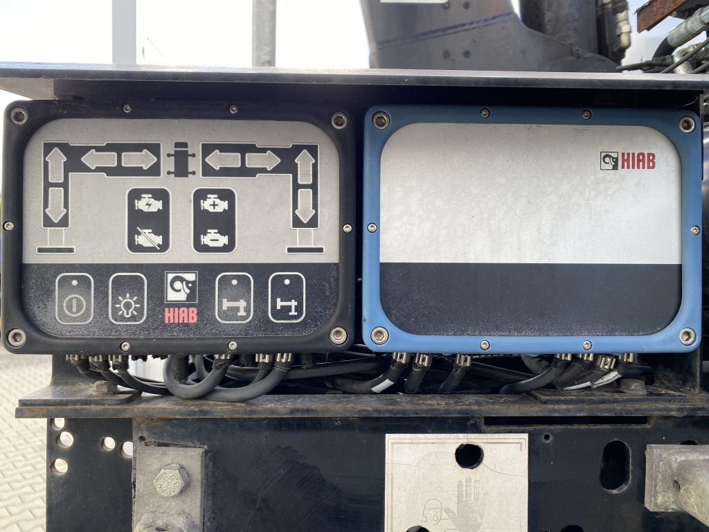 Mercedes-Benz 2545 L 6x2 Arocs / HIAB 177 K Pro Kran - Camión caja abierta, Camión grúa: foto 4 Mercedes-Benz 2545 L 6x2 Arocs / HIAB 177 K Pro Kran - Camión caja abierta, Camión grúa: foto 4