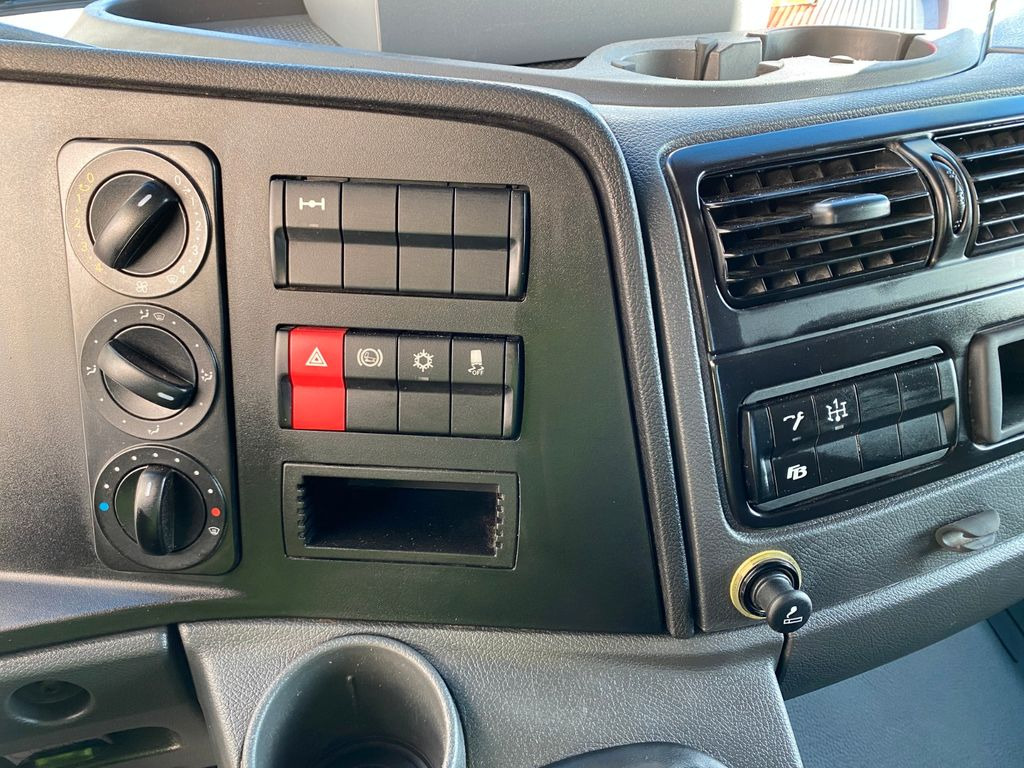 Leasing de Mercedes-Benz Atego NEW 816 K MEILLER-3-S-Kipper*Klima*3 Sitze  Mercedes-Benz Atego NEW 816 K MEILLER-3-S-Kipper*Klima*3 Sitze: foto 20