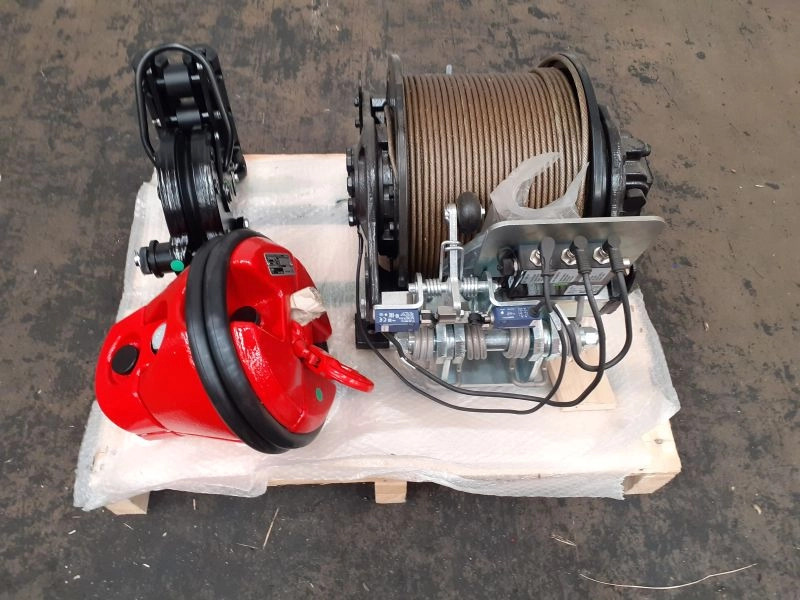 Cabrestante de elevación Brevini WHL025 - Cabrestante: foto 1 Cabrestante de elevación Brevini WHL025 - Cabrestante: foto 1