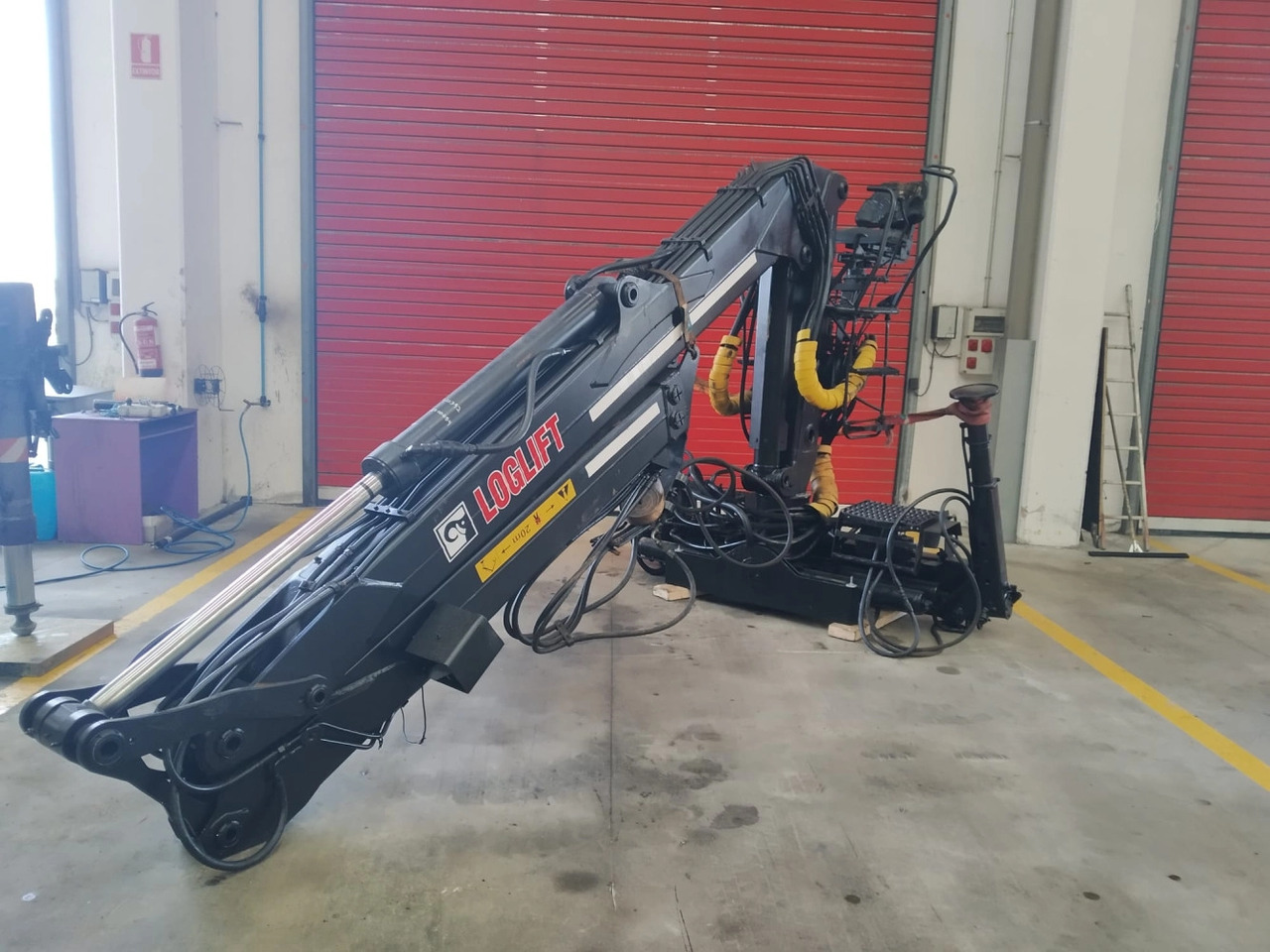 Grúa LOGLIFT 120S79R - Grúa para camión para Camión: foto 4 Grúa LOGLIFT 120S79R - Grúa para camión para Camión: foto 4