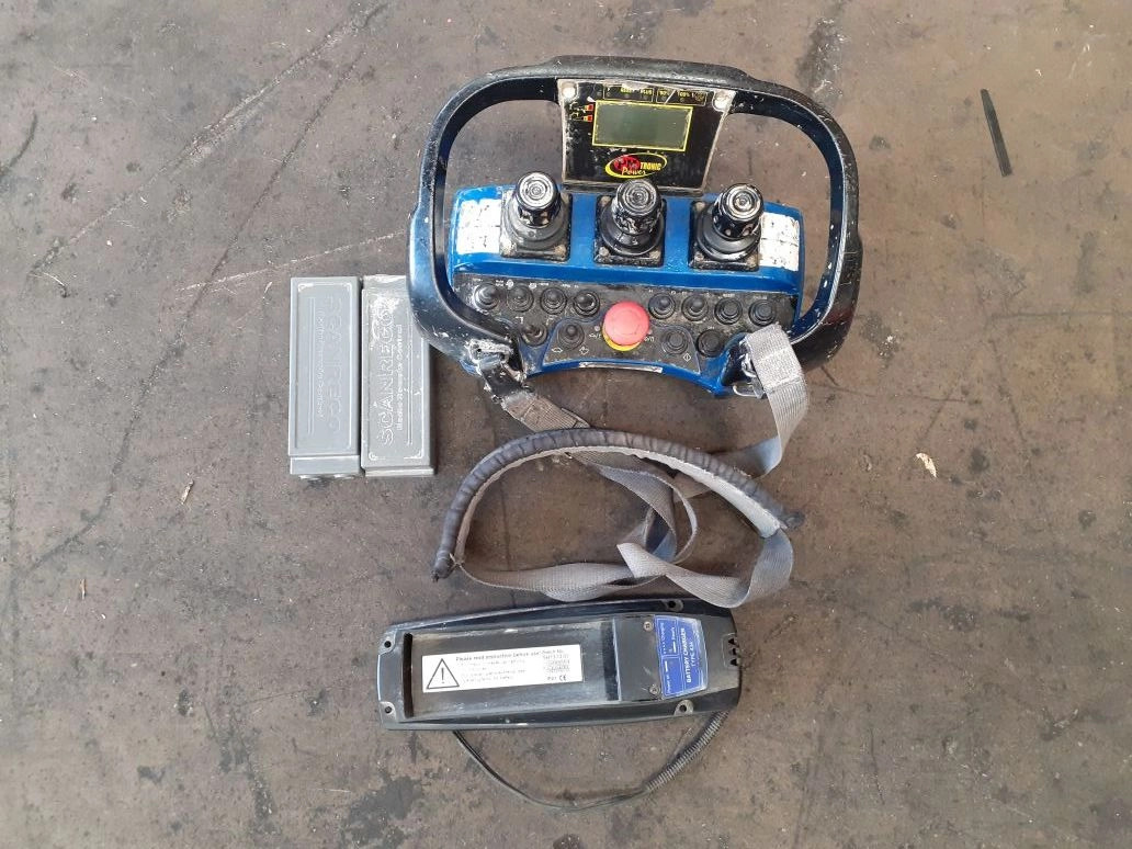 Grúa PM 23526 SP - Grúa para camión para Camión: foto 1 Grúa PM 23526 SP - Grúa para camión para Camión: foto 1