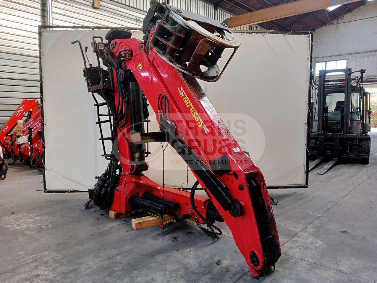 Grúa forestal Epsilon Q170Z96 - Grúa para camión para Maquinaria forestal: foto 4 Grúa forestal Epsilon Q170Z96 - Grúa para camión para Maquinaria forestal: foto 4