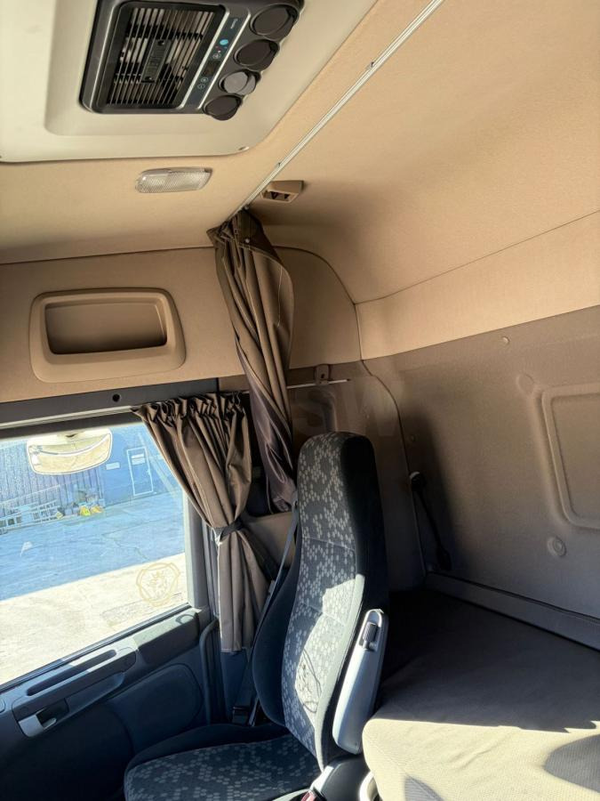 Scania R 490 - Cabeza tractora: foto 3 Scania R 490 - Cabeza tractora: foto 3