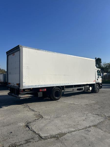 MAN TGM 18.250 - Camión caja cerrada: foto 5 MAN TGM 18.250 - Camión caja cerrada: foto 5
